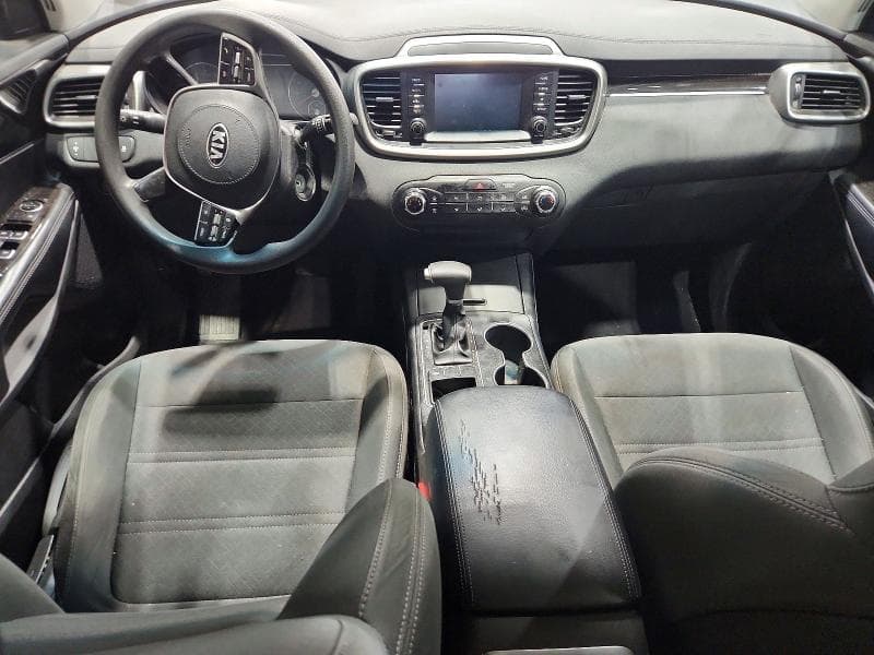 2020 KIA SORENTO S 8
