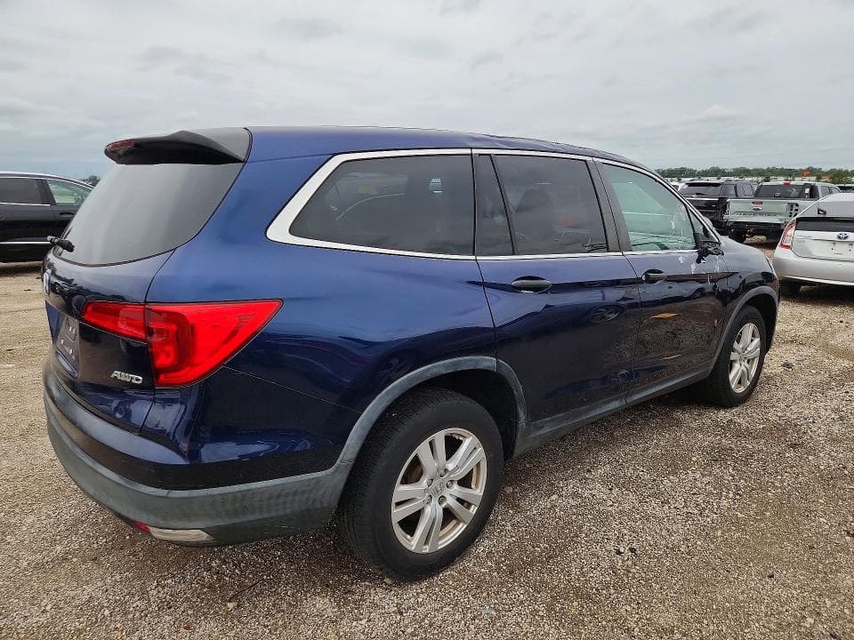 2017 HONDA PILOT LX 3