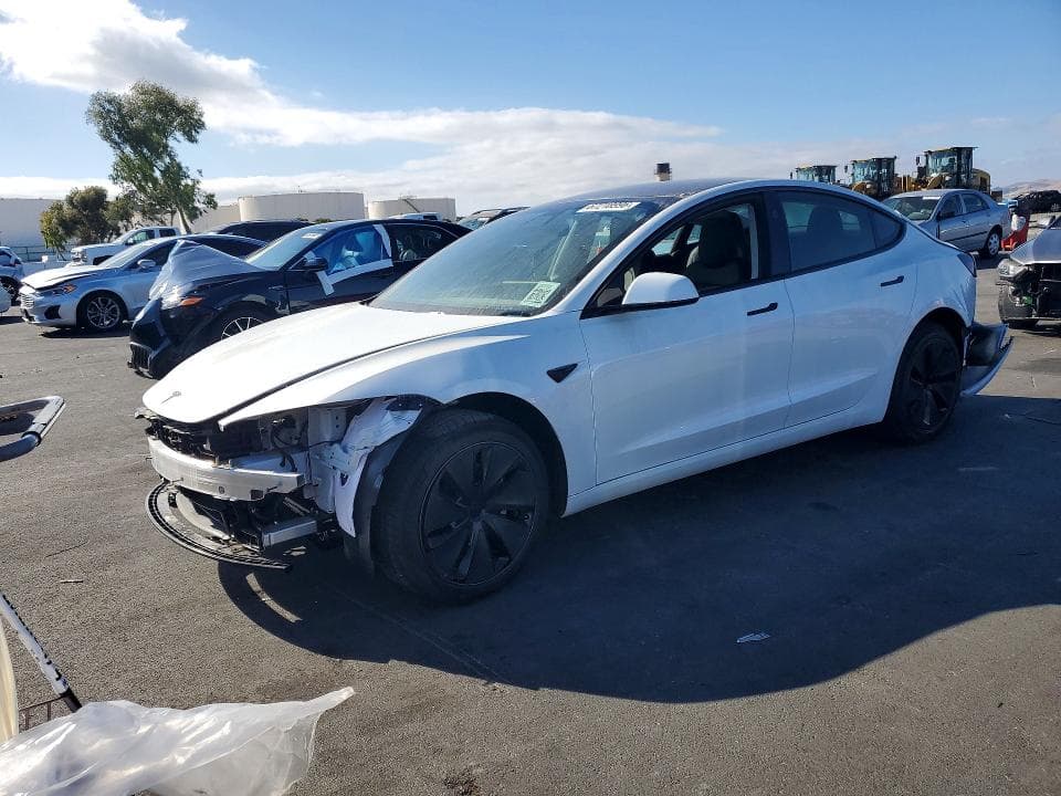 2026 TESLA MODEL 3 - 1