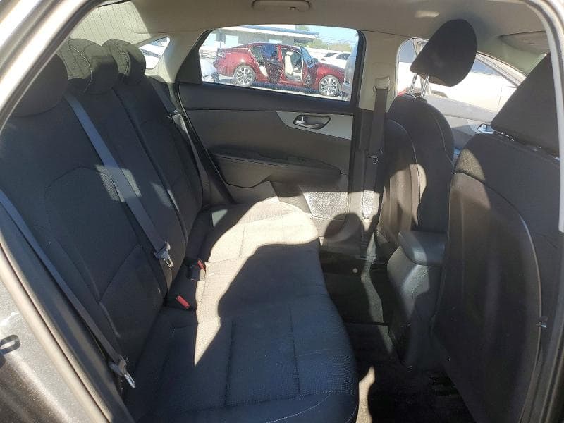 2021 KIA FORTE LXS 10