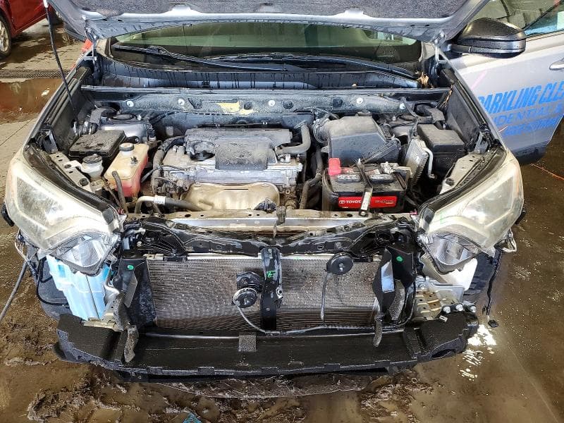 2018 TOYOTA RAV4 LE 11