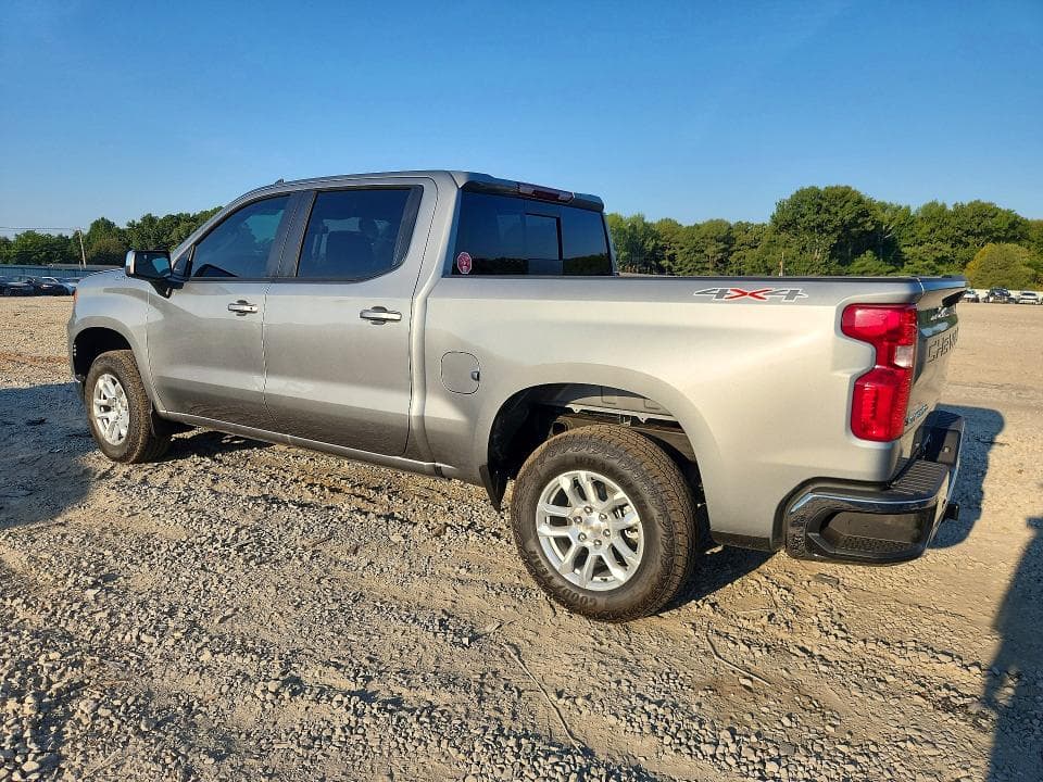 2026 CHEVROLET SILVERADO K1500 LT 2