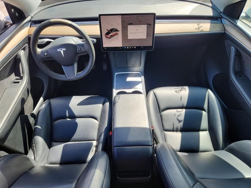 2023 TESLA MODEL Y 8