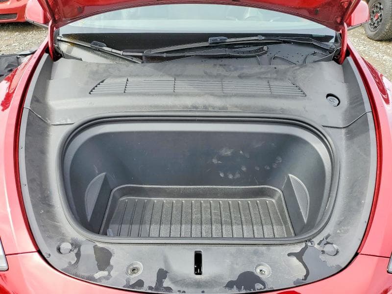 2025 TESLA MODEL Y 12