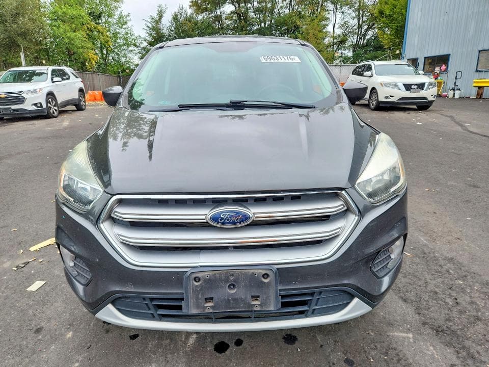 2017 FORD ESCAPE SE 5