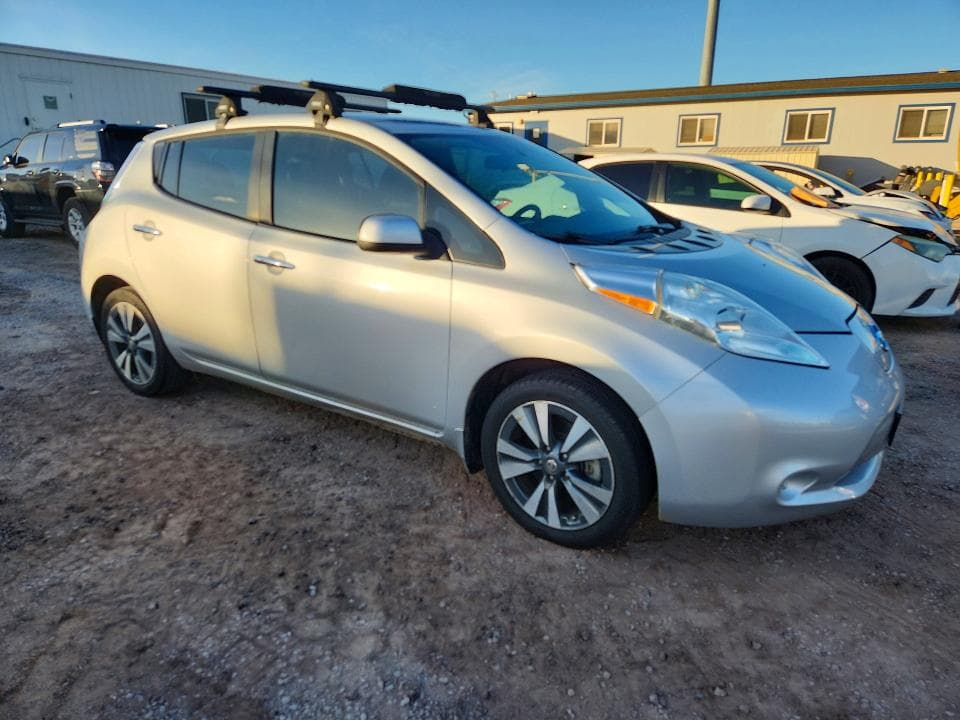 2017 NISSAN LEAF SV 4