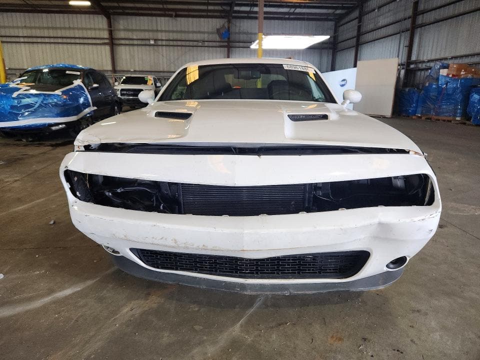 2018 DODGE CHALLENGER SXT 5