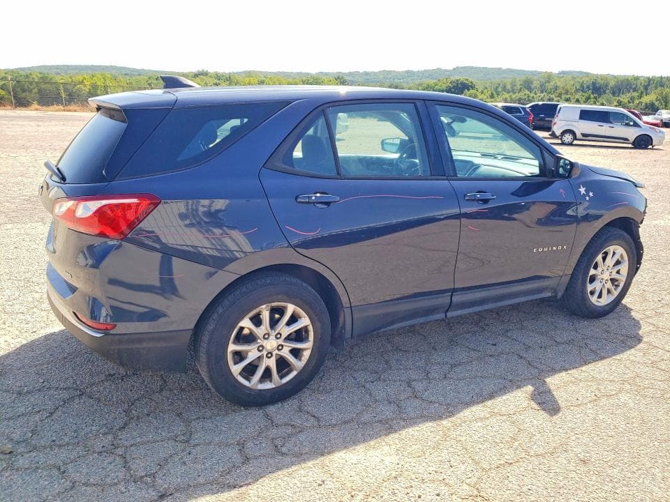 2018 CHEVROLET EQUINOX LS 3