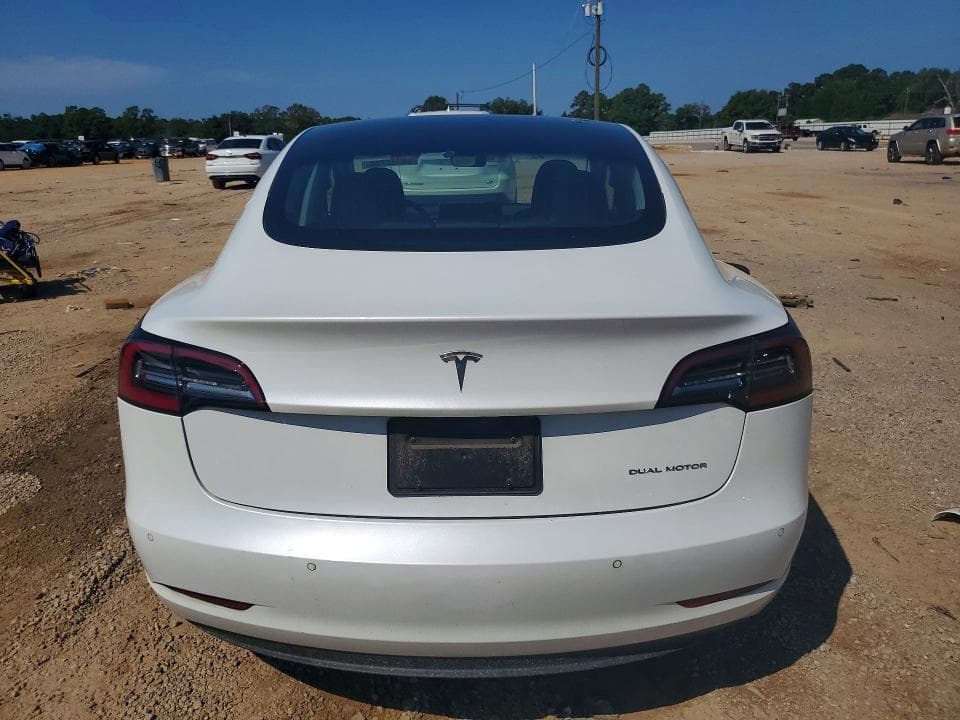 2020 TESLA MODEL 3 6