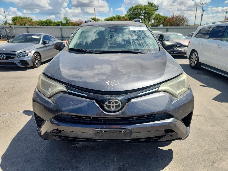 2017 TOYOTA RAV4 LE 5