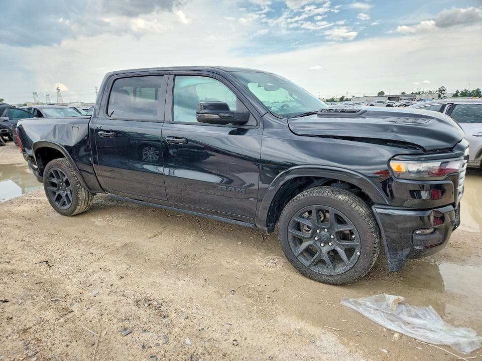 2025 RAM 1500 LARAMIE 4