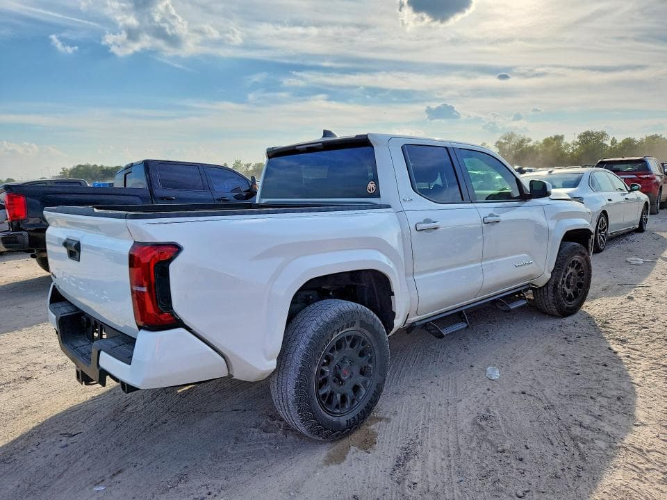 2026 TOYOTA TACOMA SR5 3