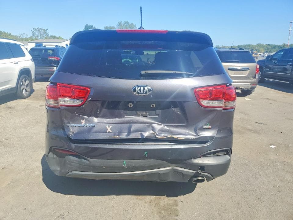 2017 KIA SORENTO LX 6