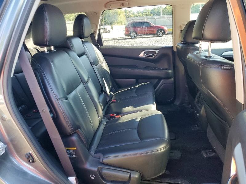 2017 NISSAN PATHFINDER SL 11