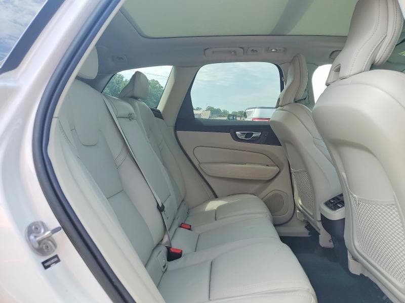 2022 VOLVO XC60 B6 INSCRIPTION 11