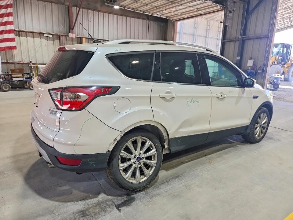 2017 FORD ESCAPE TITANIUM 3