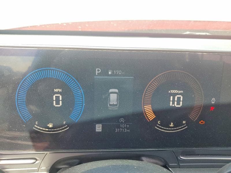 2024 HYUNDAI KONA SE 9