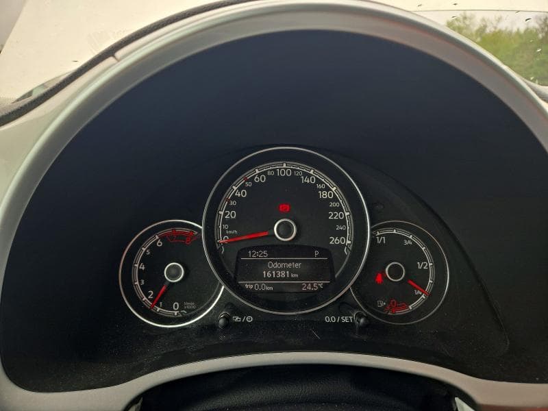 2017 VOLKSWAGEN BEETLE SE 9