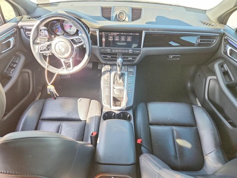 2020 PORSCHE MACAN S 8