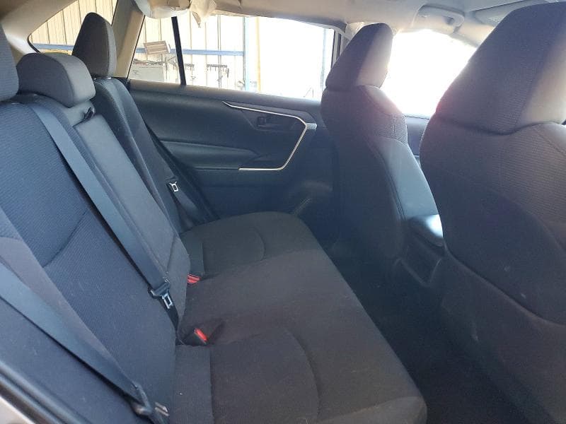 2019 TOYOTA RAV4 LE 11