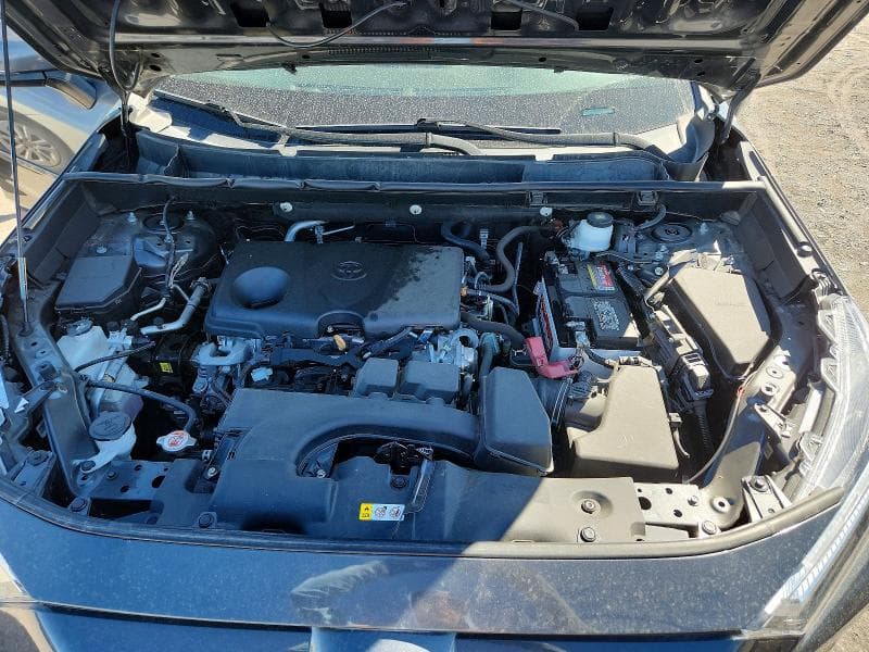 2024 TOYOTA RAV4 XLE 12