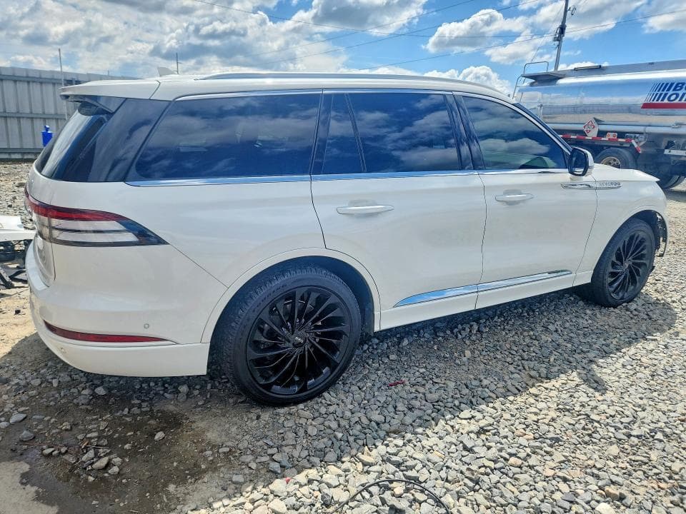 2021 LINCOLN AVIATOR RESERVE 3