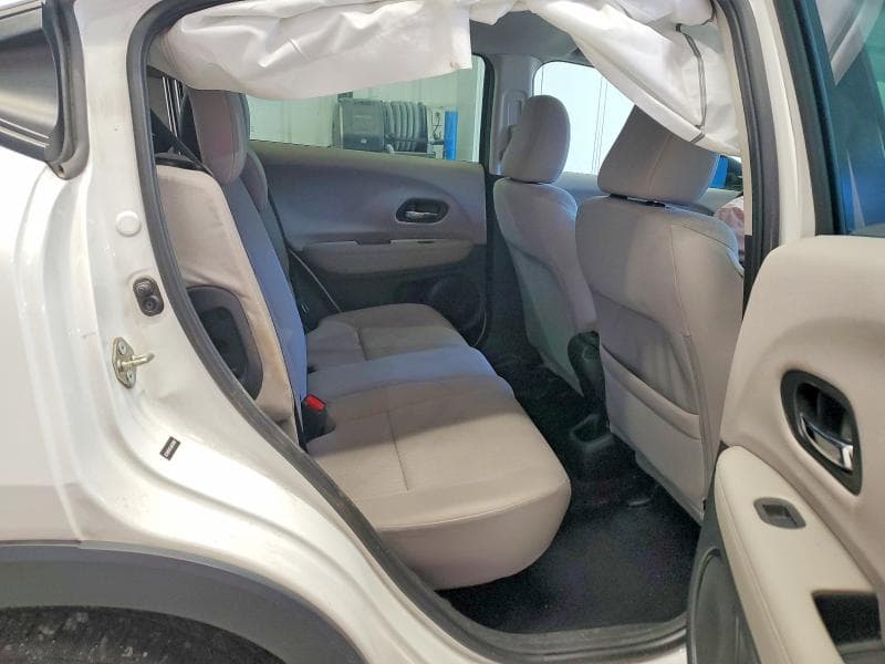 2018 HONDA HR-V LX 11