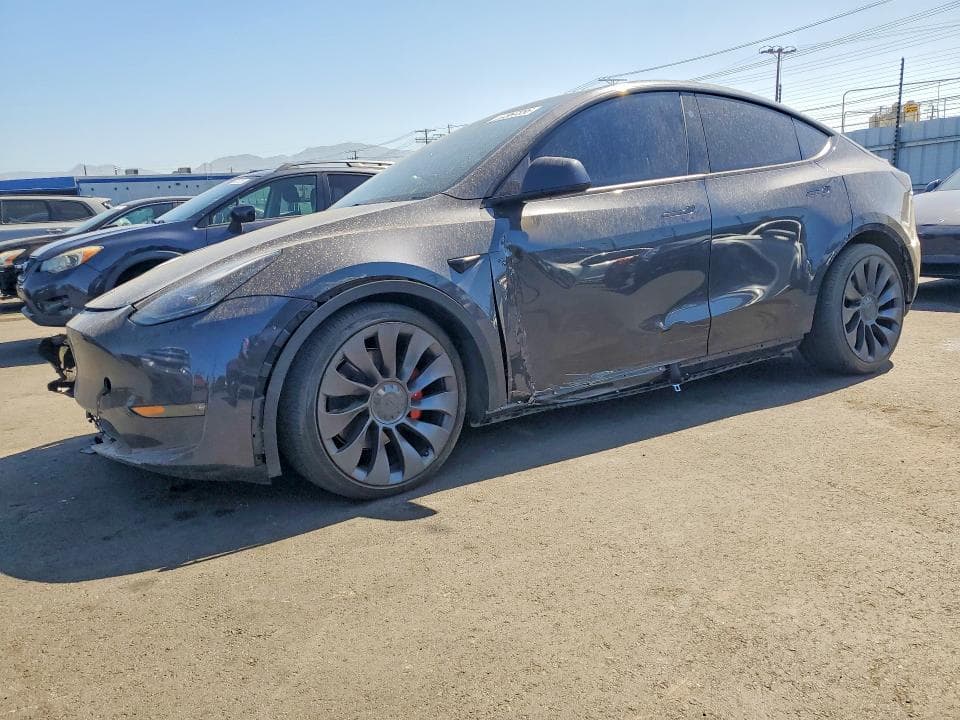 2024 TESLA MODEL Y