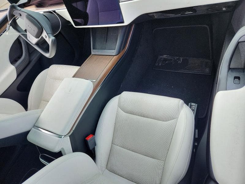 2022 TESLA MODEL X 8