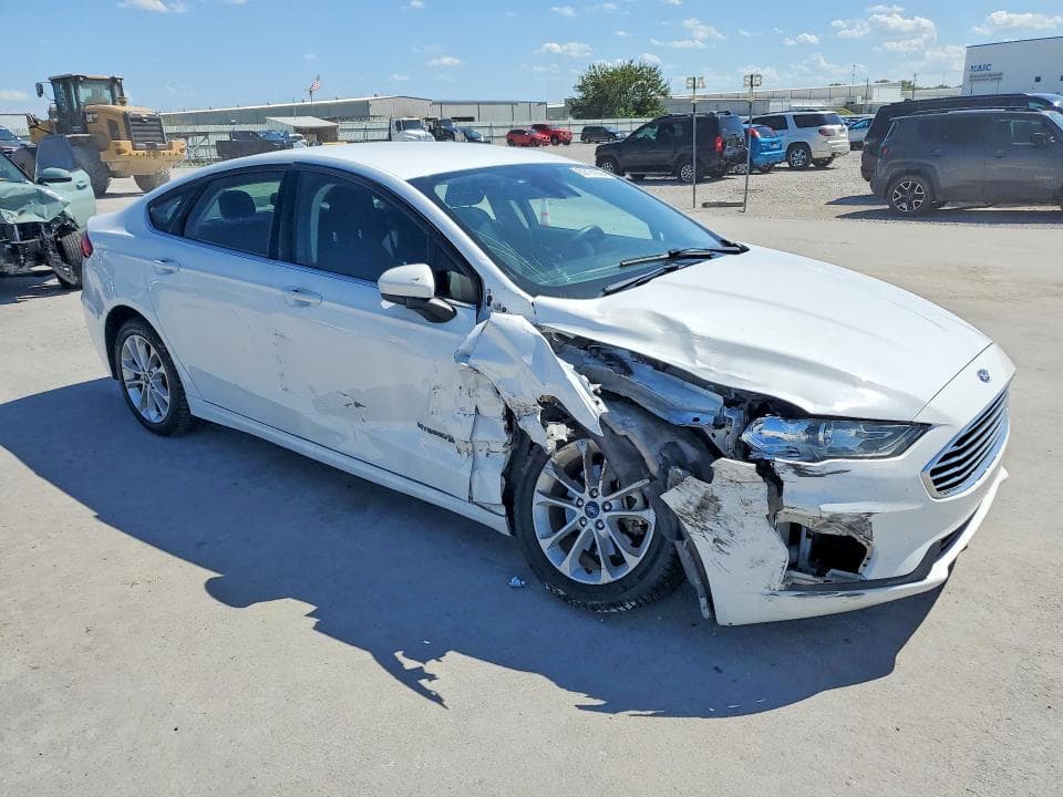 2019 FORD FUSION SE 4