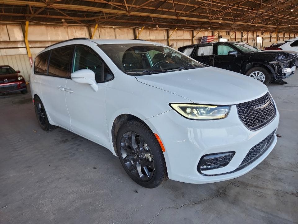 2021 CHRYSLER PACIFICA TOURING 4