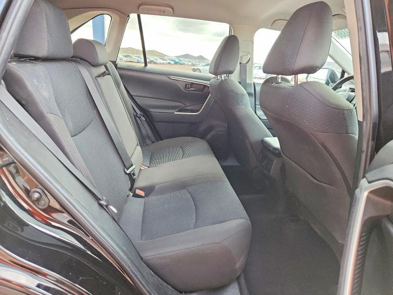 2023 TOYOTA RAV4 LE 11