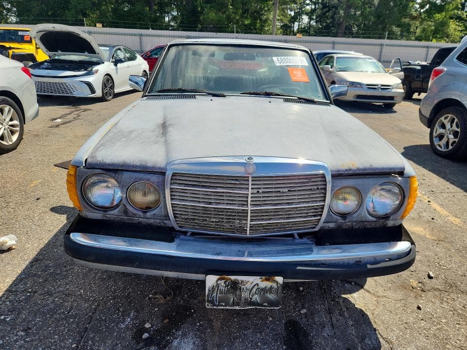 1984 MERCEDES-BENZ 300 DT 5