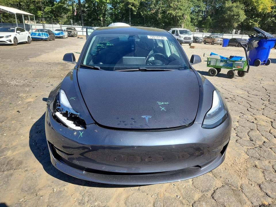 2018 TESLA MODEL 3 5