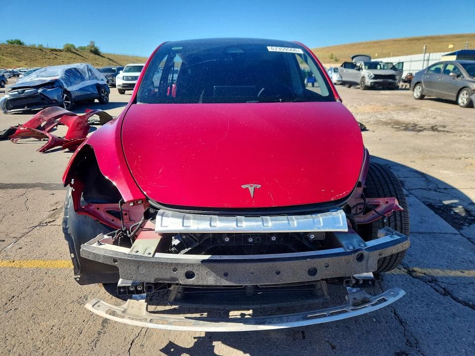 2025 TESLA MODEL Y 5