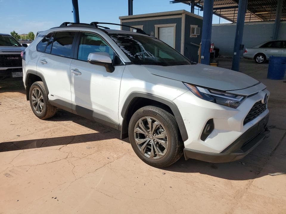 2024 TOYOTA RAV4 XLE PREMIUM 4