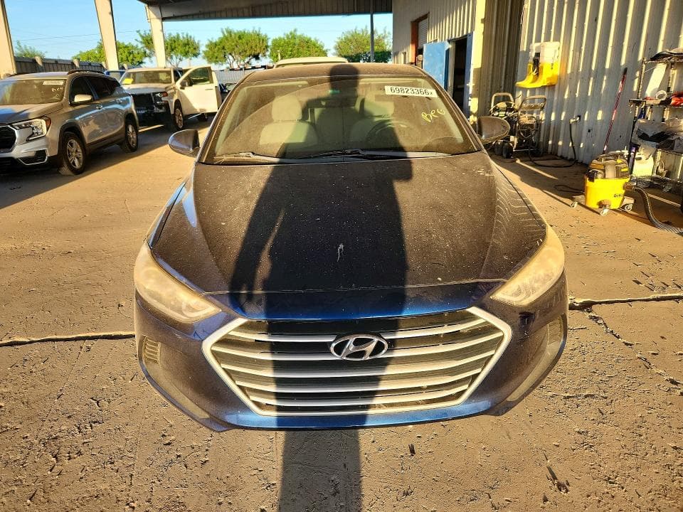2017 HYUNDAI ELANTRA SE 5