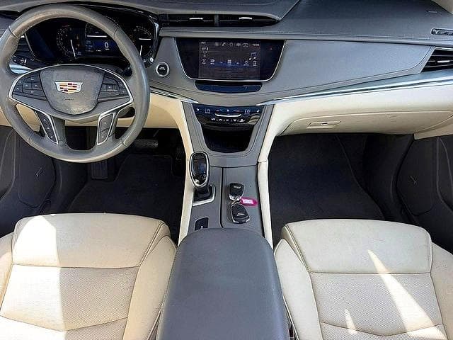 2019 CADILLAC XT5 LUXURY 8