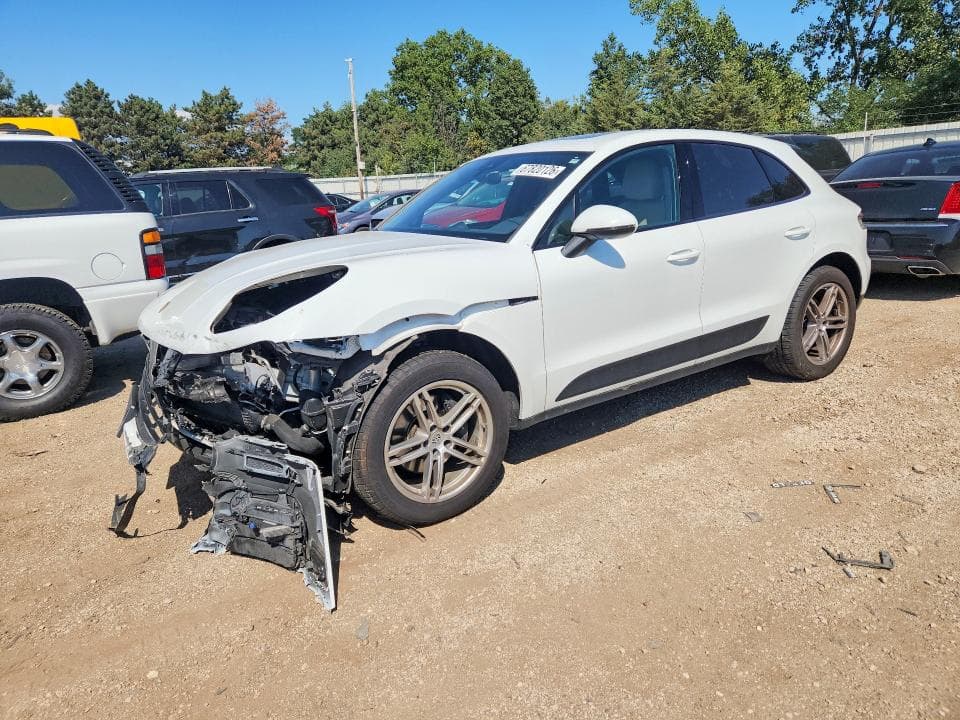 2020 PORSCHE MACAN - 1