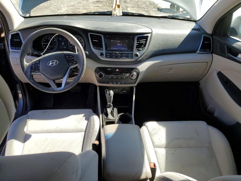 2017 HYUNDAI TUCSON SE 8