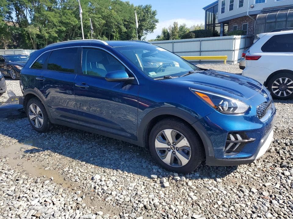 2021 KIA NIRO LX 4