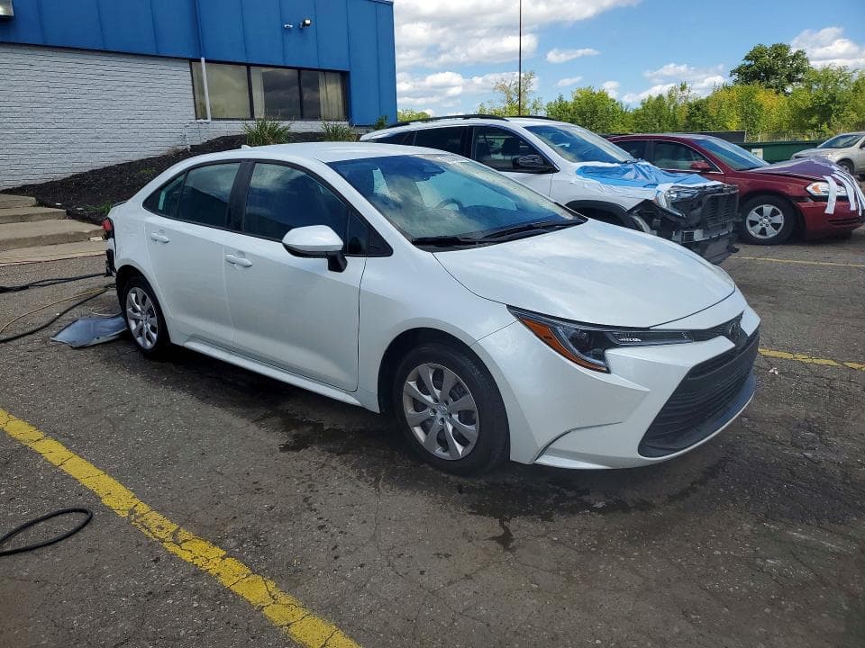 2026 TOYOTA COROLLA LE 4