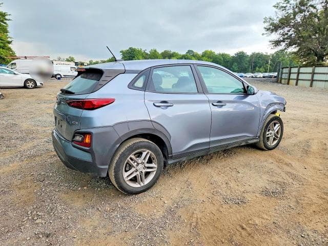 2021 HYUNDAI KONA SE 3