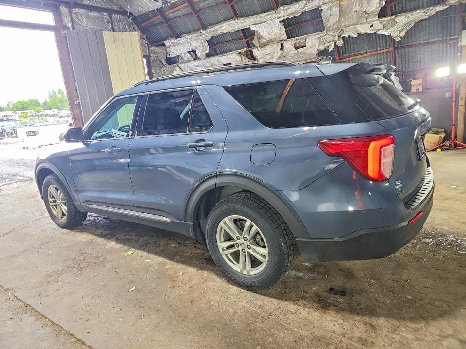 2021 FORD EXPLORER XLT 2