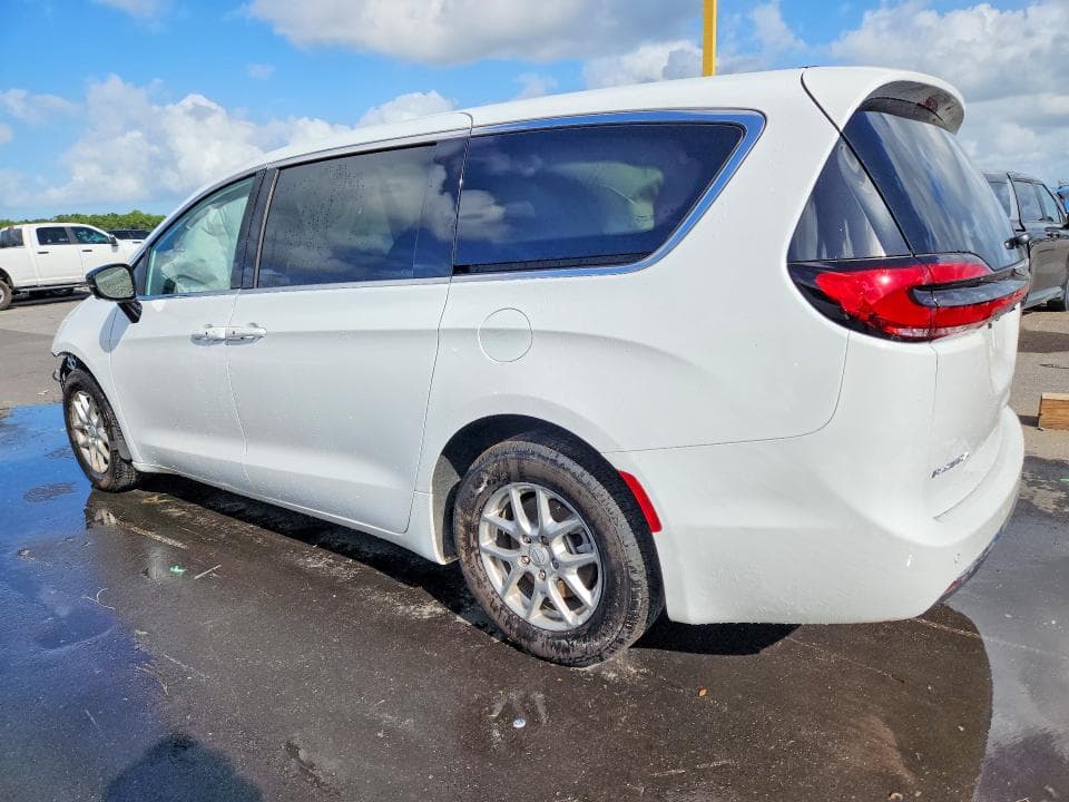 2026 CHRYSLER PACIFICA SELECT 2