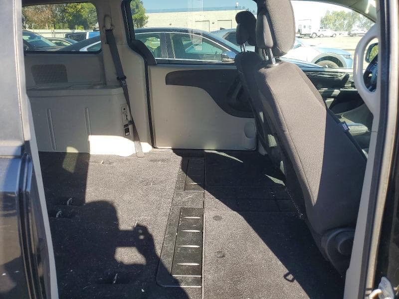 2019 DODGE GRAND CARAVAN SE 11