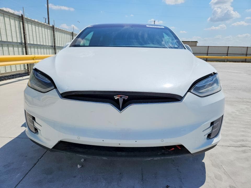 2018 TESLA MODEL X 5