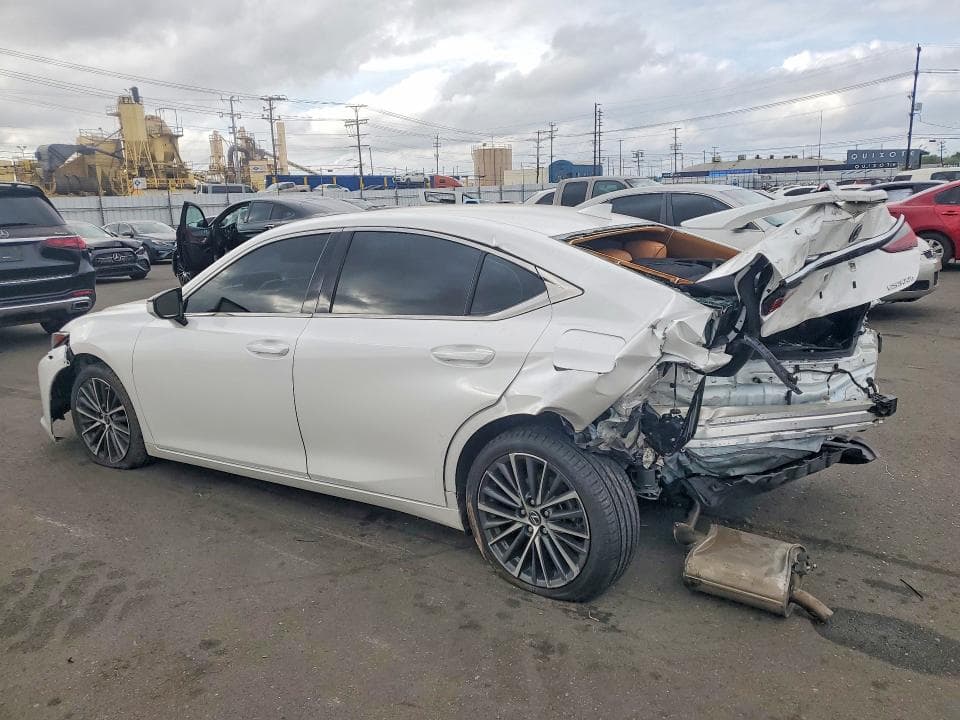 2025 LEXUS ES 300H BASE 2