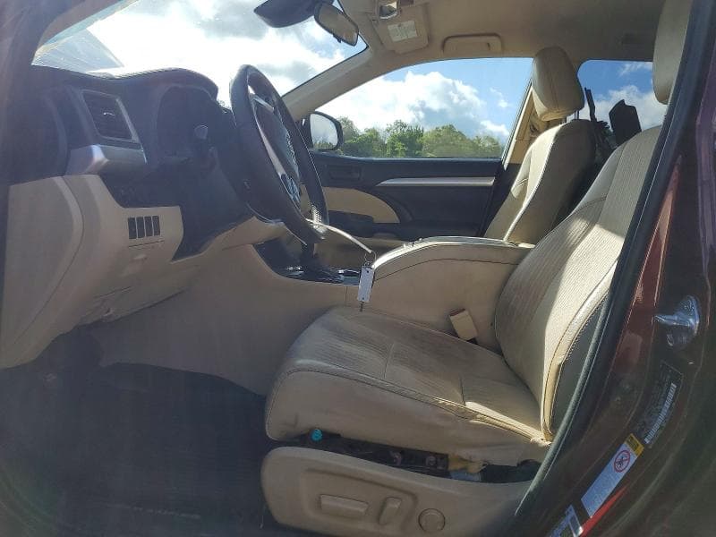 2017 TOYOTA HIGHLANDER LE PLUS 7