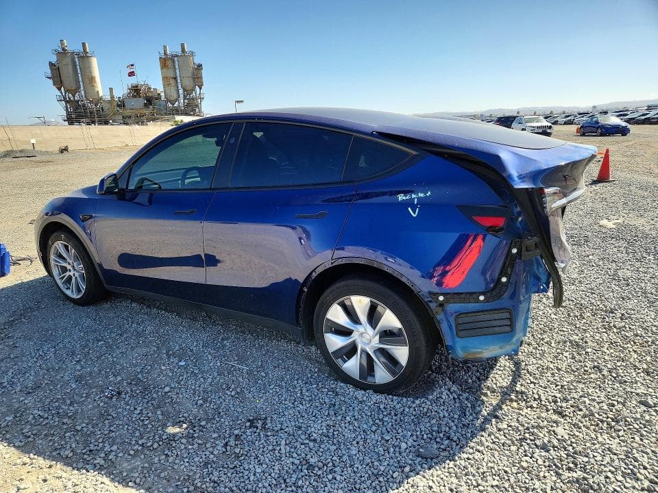 2023 TESLA MODEL Y 2